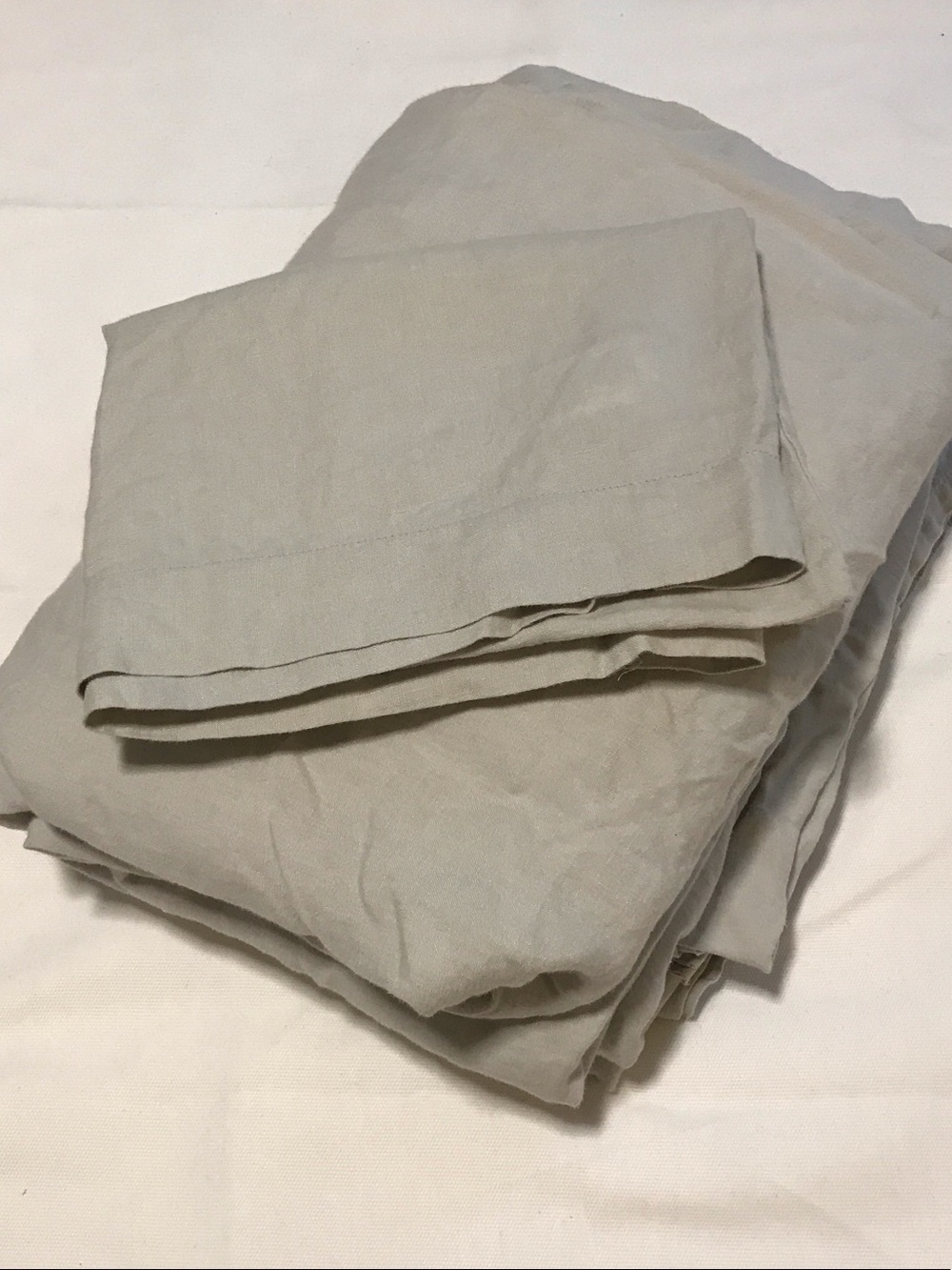 West Elm Flax Linen Sheet Set in Soft Gray Queen Size